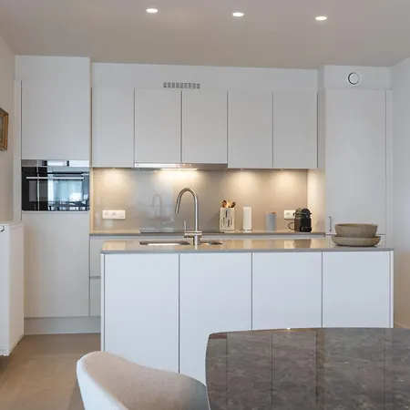 The Waves 3-3 151 Apartman